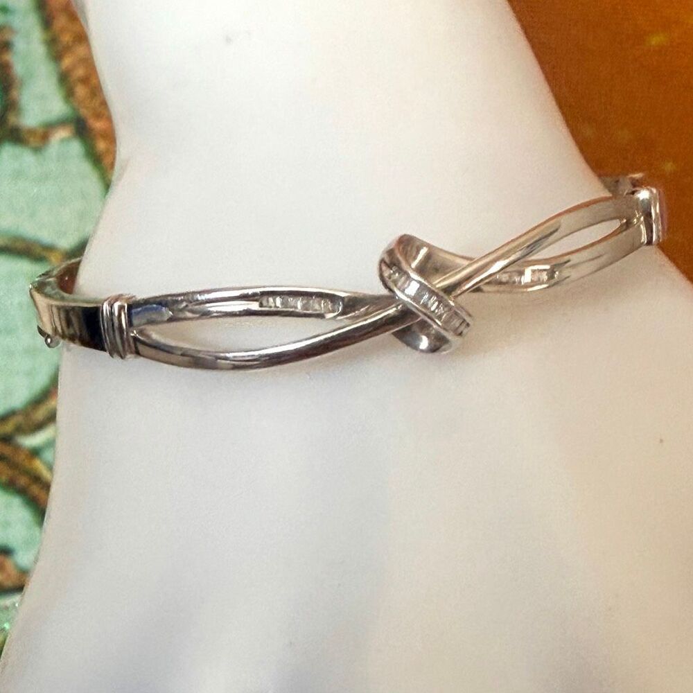 Heng Ngai HN 925 Sterling Silver Diamond Accent Hinged Bangle Bracelet